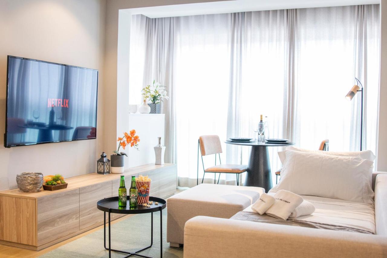 Apartment Moderno Em Pinheiros | Piscina | Ac