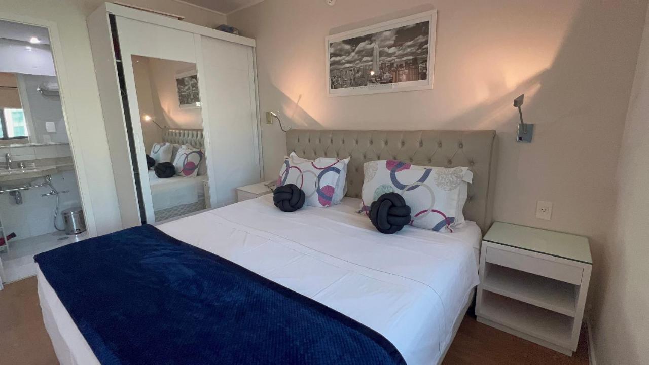 Hotel Flat Av. Ibirapuera 2534 C/ Estacionamento Uh1301 *
