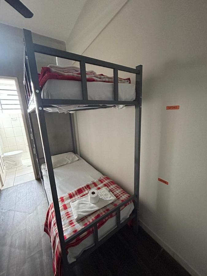 Carabelas - Proximo A 25 De Marco E Bras Hostel Sao Paulo