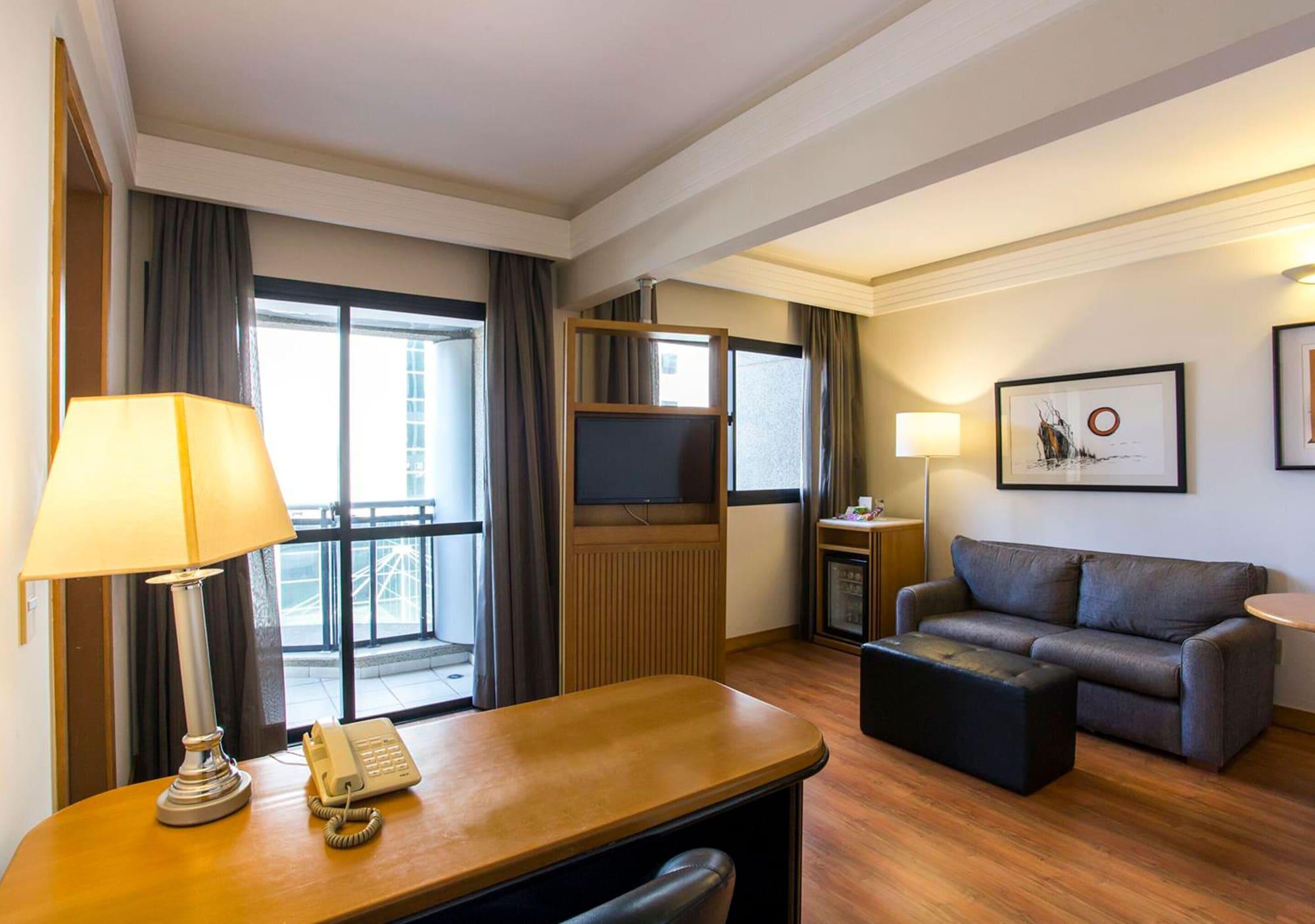 Khách sạn Estanplaza International São Paulo