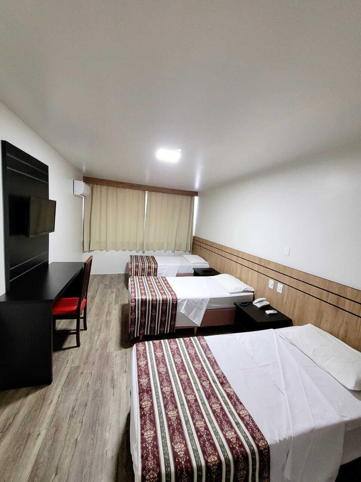 Nacional Express - A 700 Metros Da Rua 25 De Marco Hotel 3*