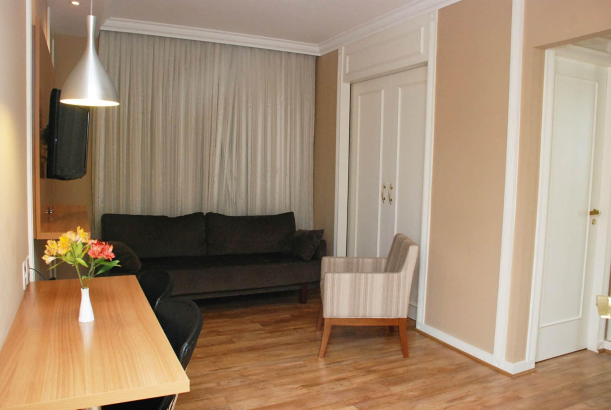 Otel Intercity The Universe Paulista