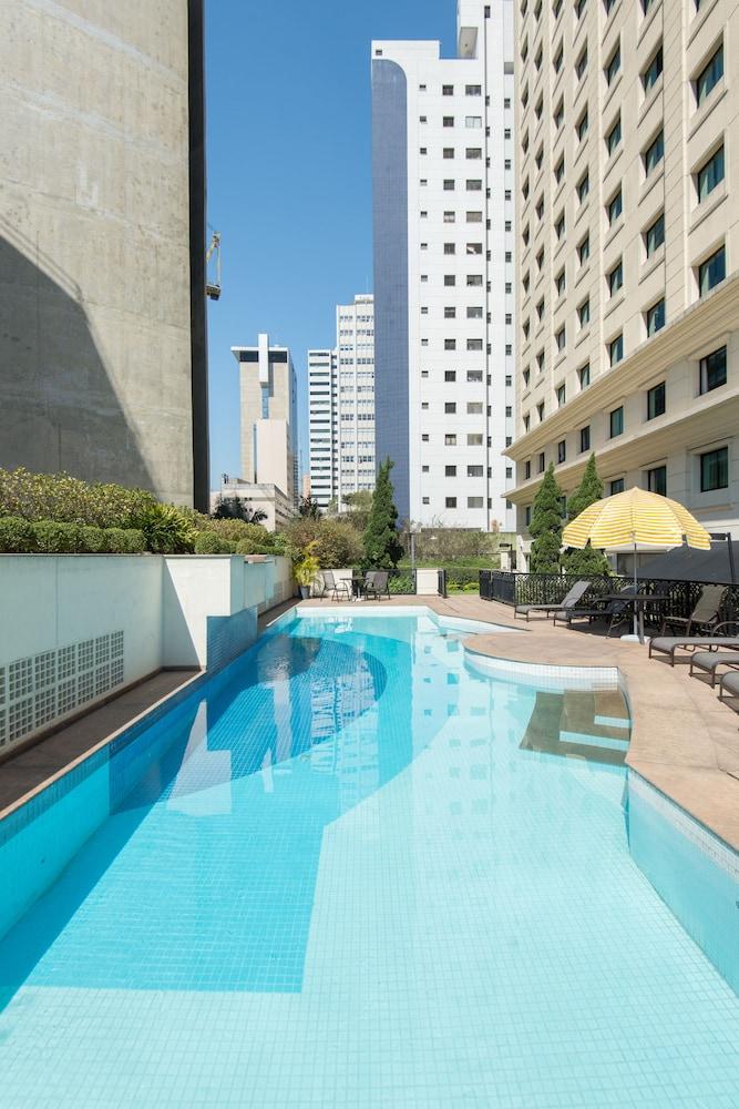 Otel Intercity The Universe Paulista 4*