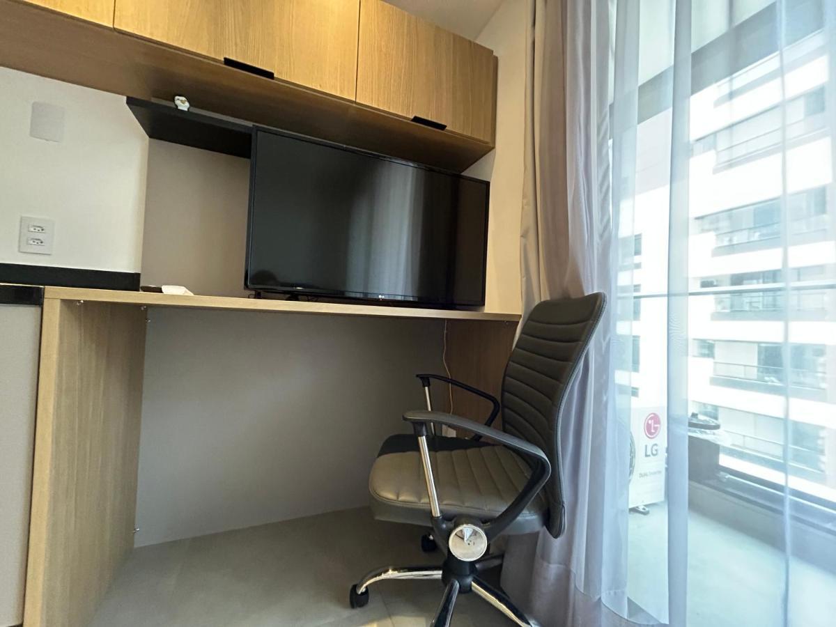 802 - Bela Cintra Apartment