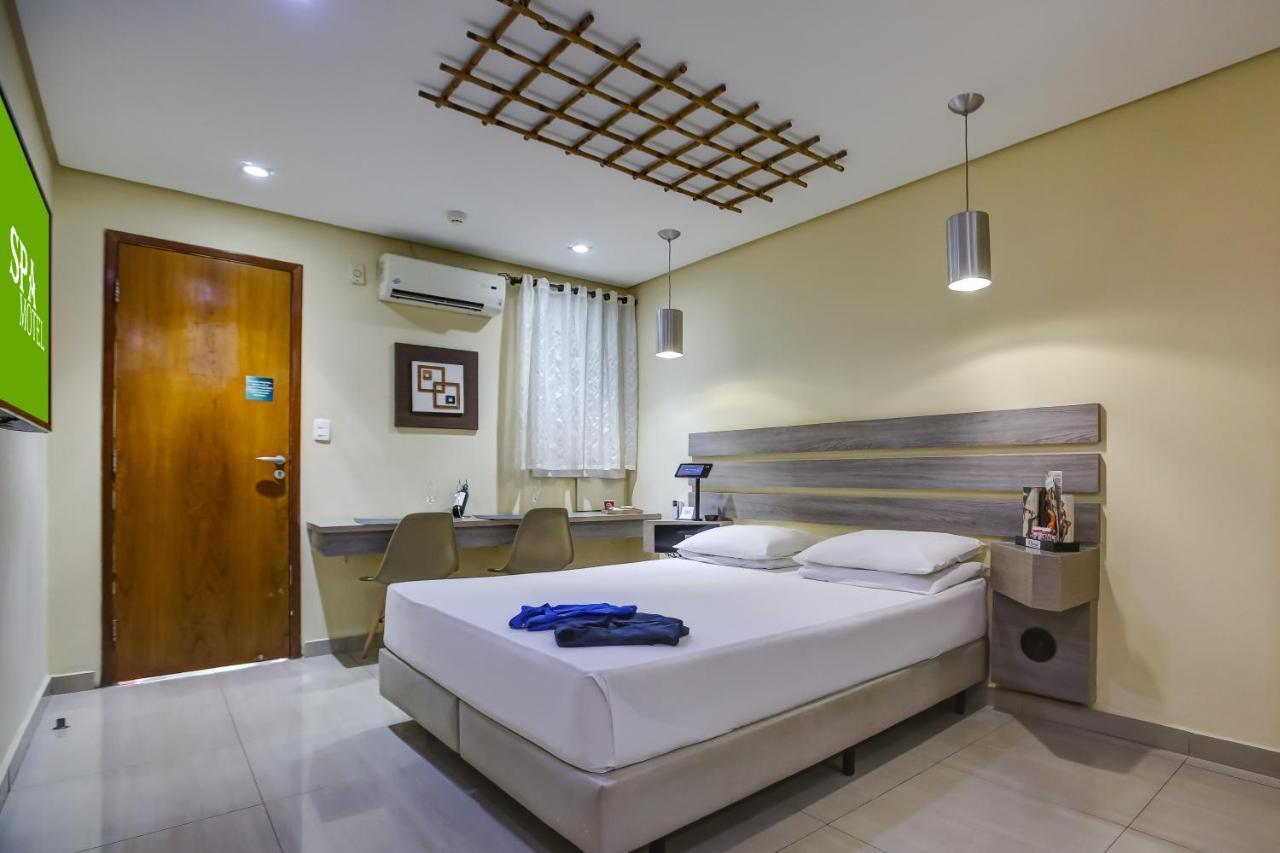 - Radial Leste Love hotel