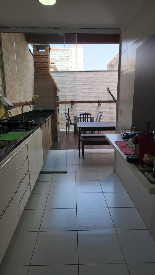 Villa House For 12 People Near Aeroport *