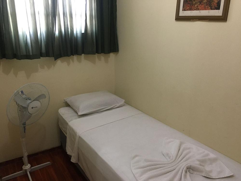Uniclass Lapa Hotel 3*