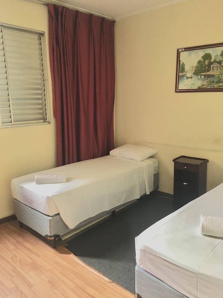 Hotel Uniclass Lapa 3*