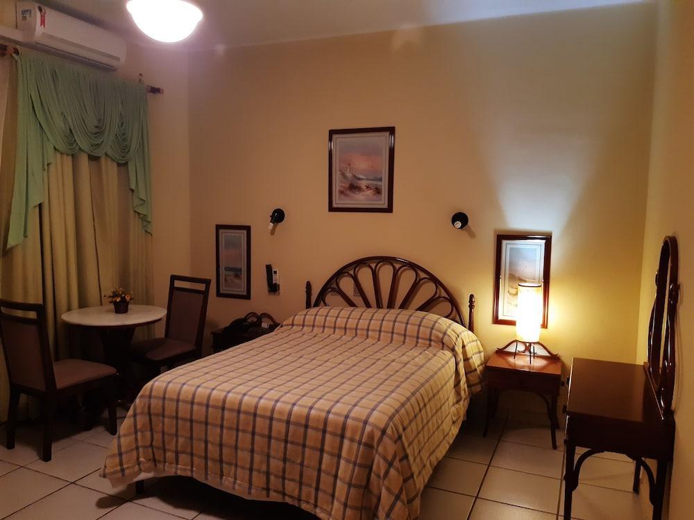Daher Center 3*