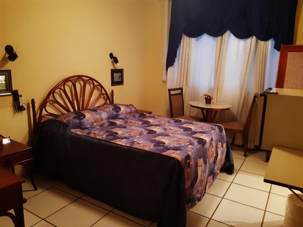Daher Center Hotel 3*