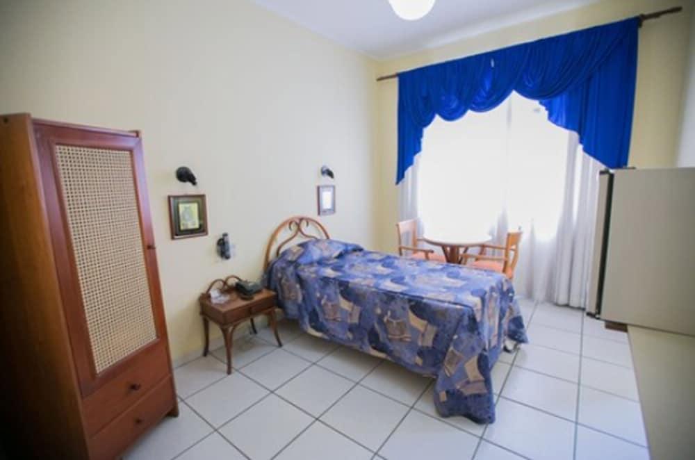 Daher Center Hotel 3*