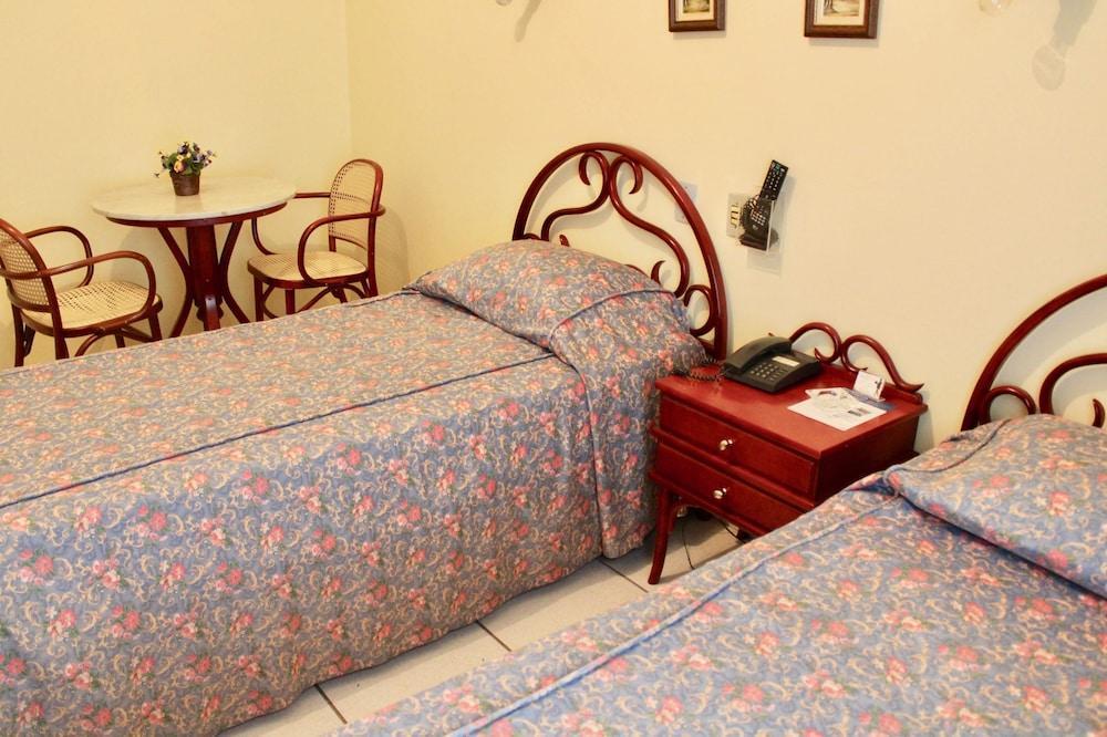 Hotel Daher Center 3*
