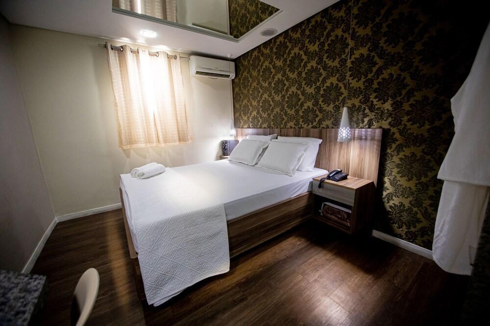 Hotel cinta Spot 3*