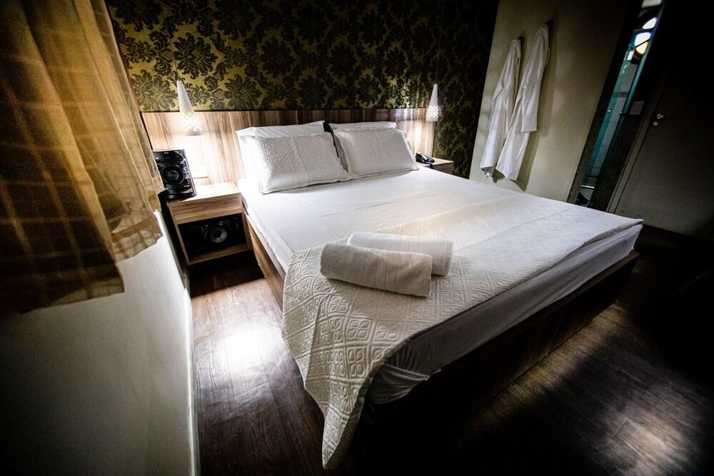 Hotel cinta Spot 3*
