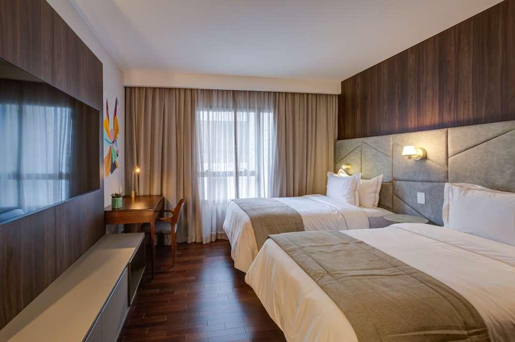 Qoya Curio Collection By Hilton *