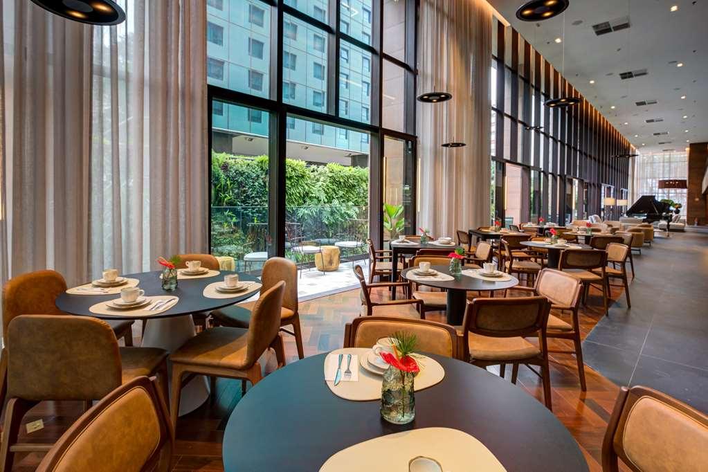 Qoya Curio Collection By Hilton Hotel