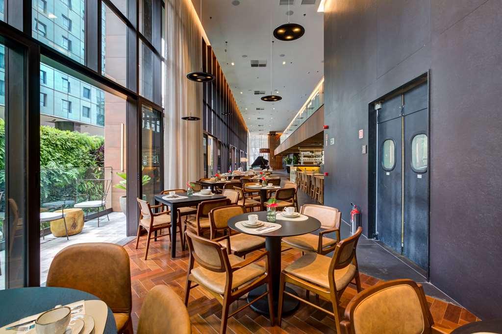 Hotel Qoya Curio Collection By Hilton *