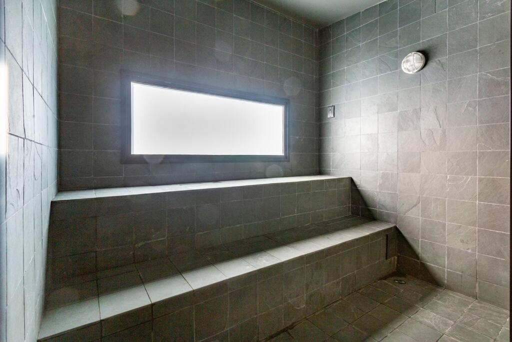 Charme Pinheiros E Jardins Com Piscina, Cama Queen Apartment *