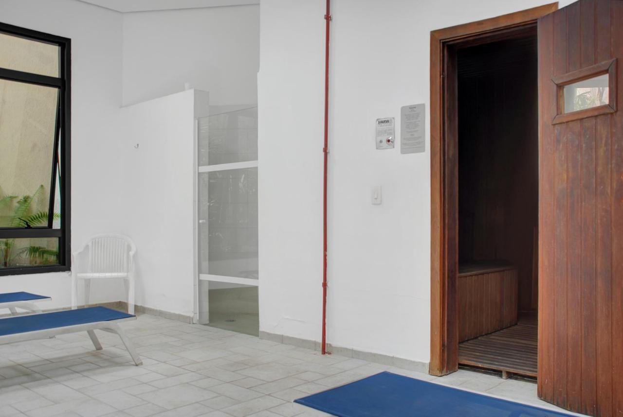 Khách sạn Com Piscina E Academia Na Gomes De Carvalho 3*