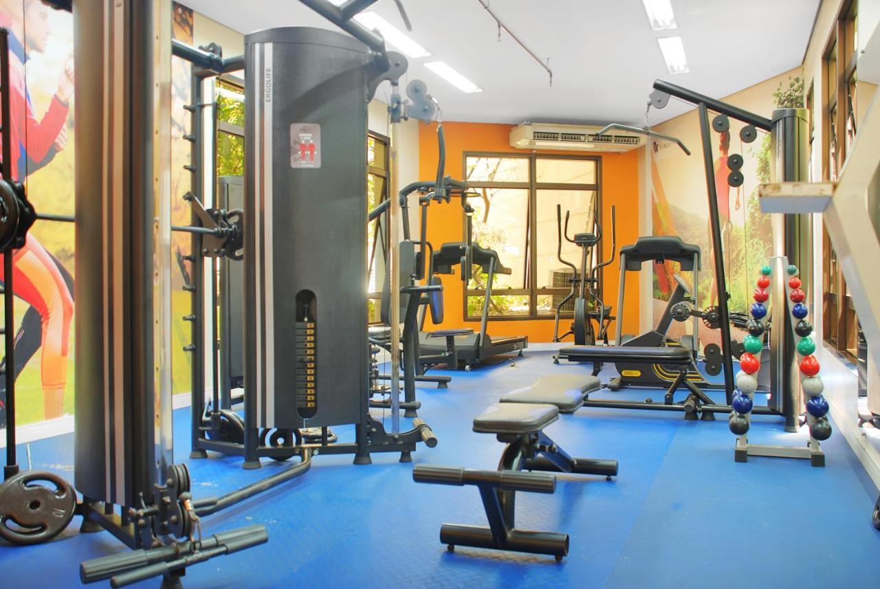 Com Piscina E Academia Na Gomes De Carvalho Khách sạn 3*