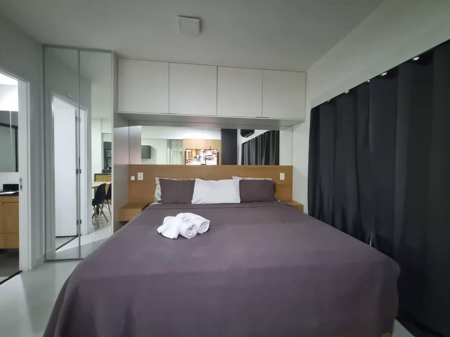 Centro Sao Paulo, Republica, Estiloso, Espacoso, 813 Apartment