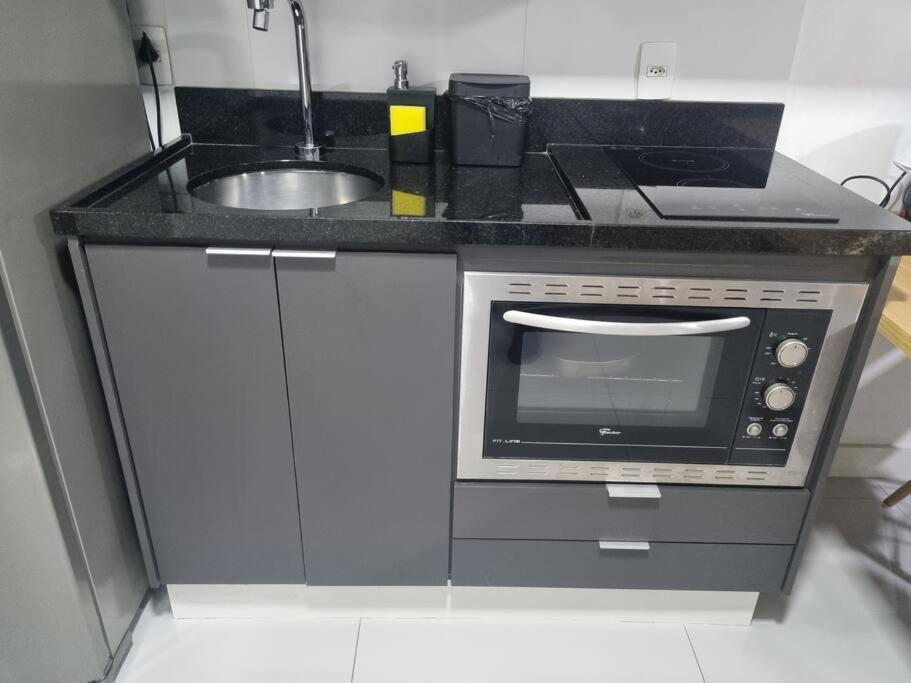 Centro Sao Paulo, Republica, Estiloso, Espacoso, 813 Apartment