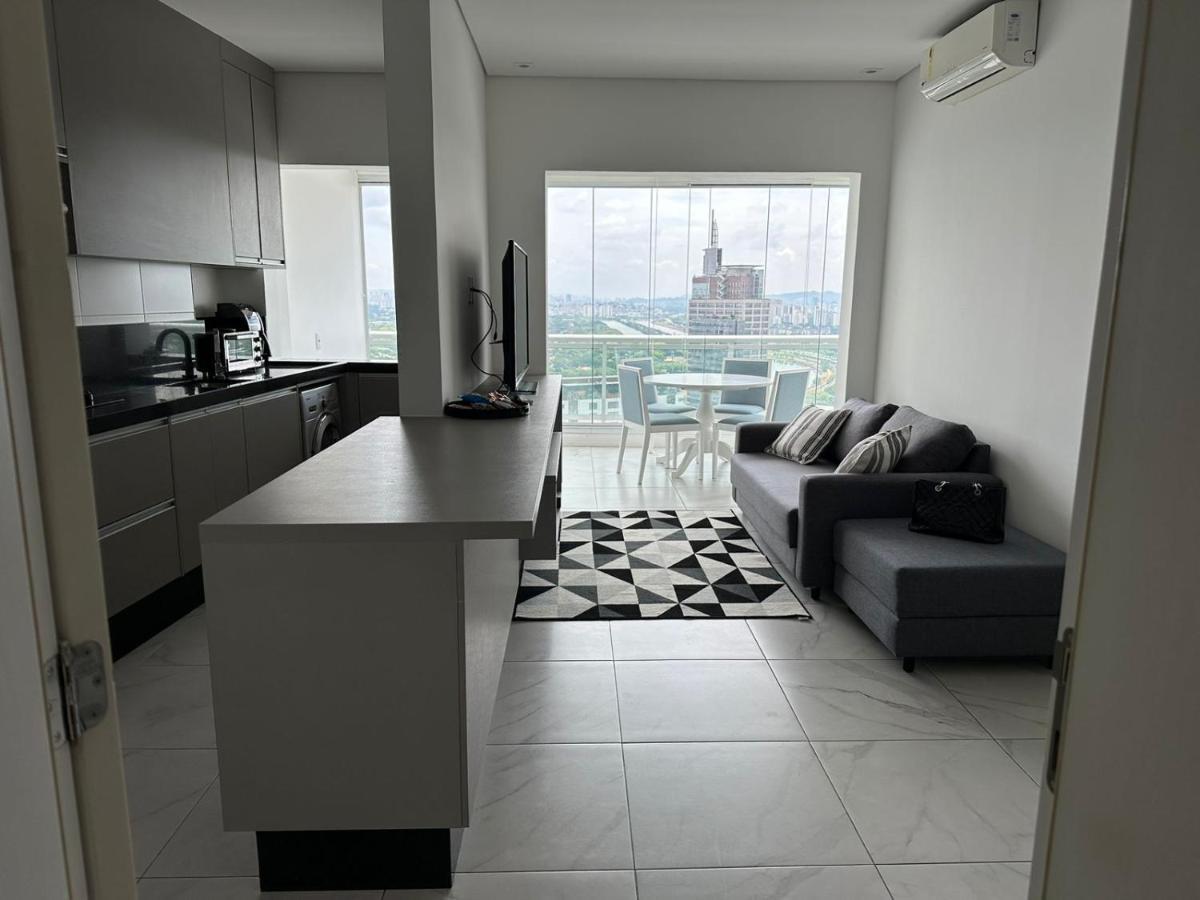 Na Faria Lima E De Luxo Em Pinheiros *