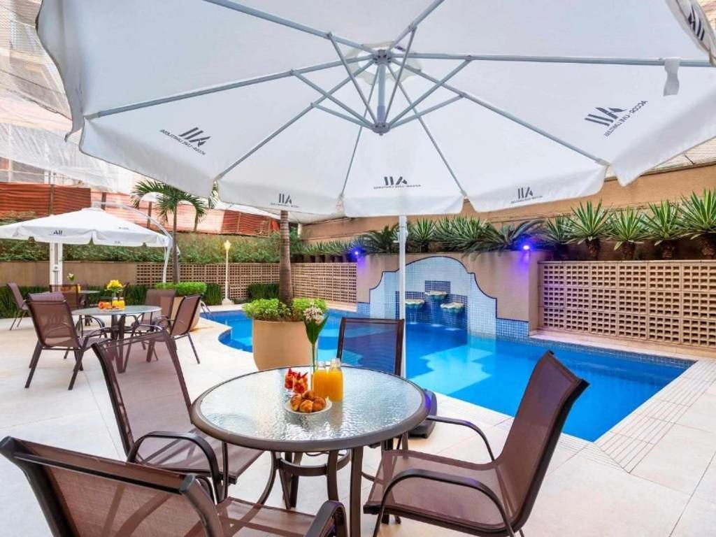 Flat Funchal Jk Limpeza Diaria, Internet 300mb * São Paulo