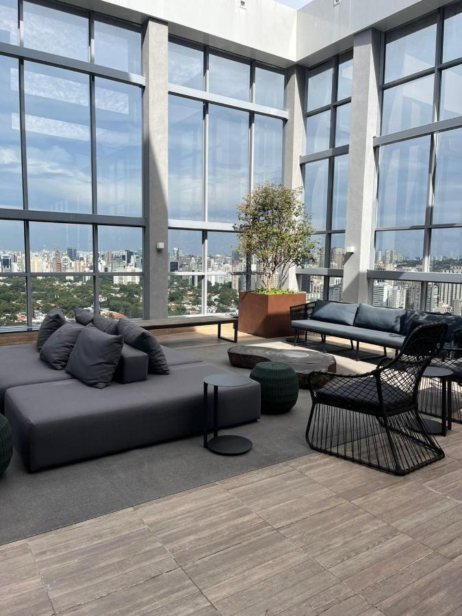 Wide 1504 Apartment