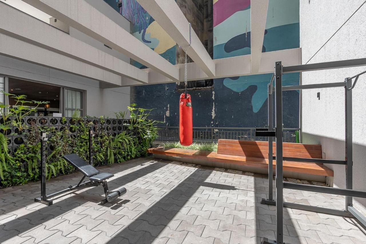 By Dh: Com Coworking Prox. Ao Mackenzie * Sao Paulo