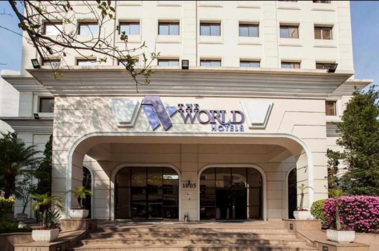 At Olimpia - The World 5*