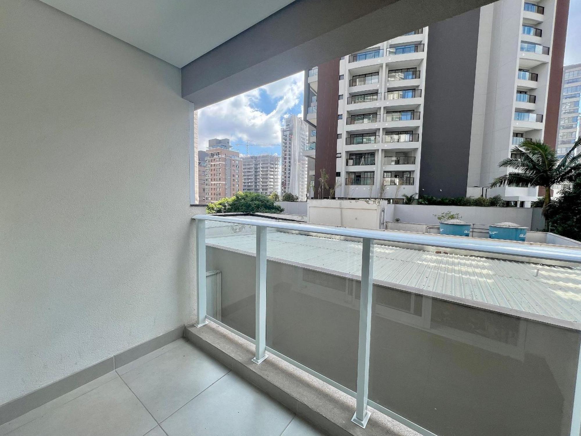 Apartment Av. Ibirapuera 400 Mts Metro Sao Paulo
