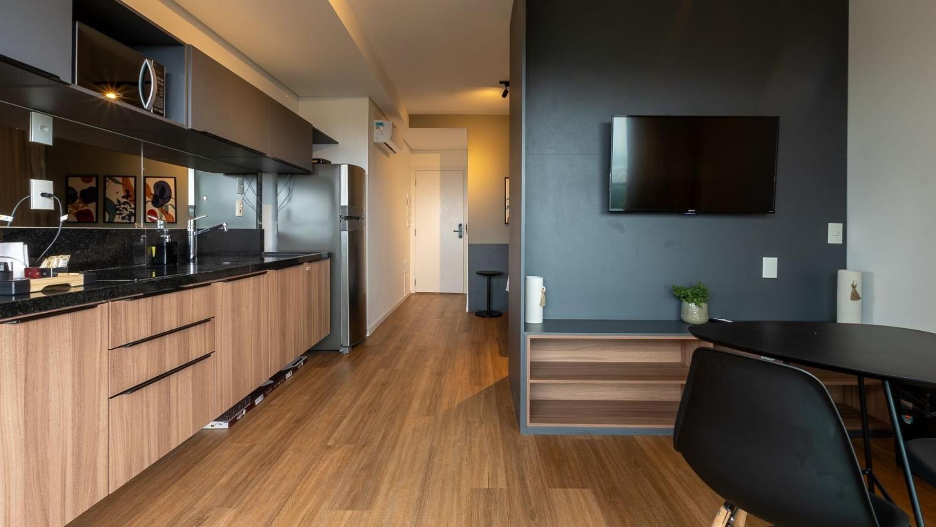 Completo Prox. Estacao Fradique Coutinho Apartment *
