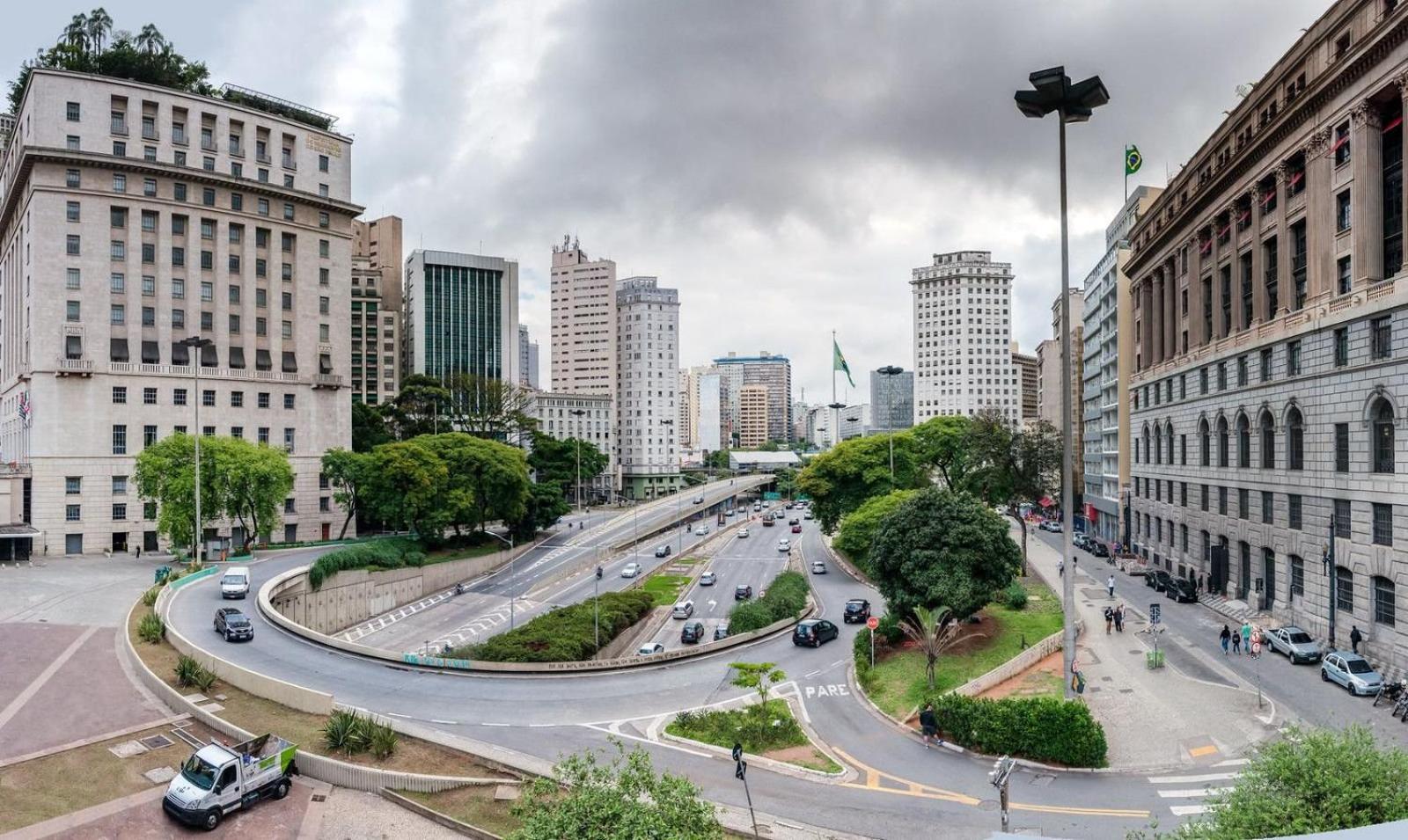 Internet Fibra E Conforto Em Predio Secular
