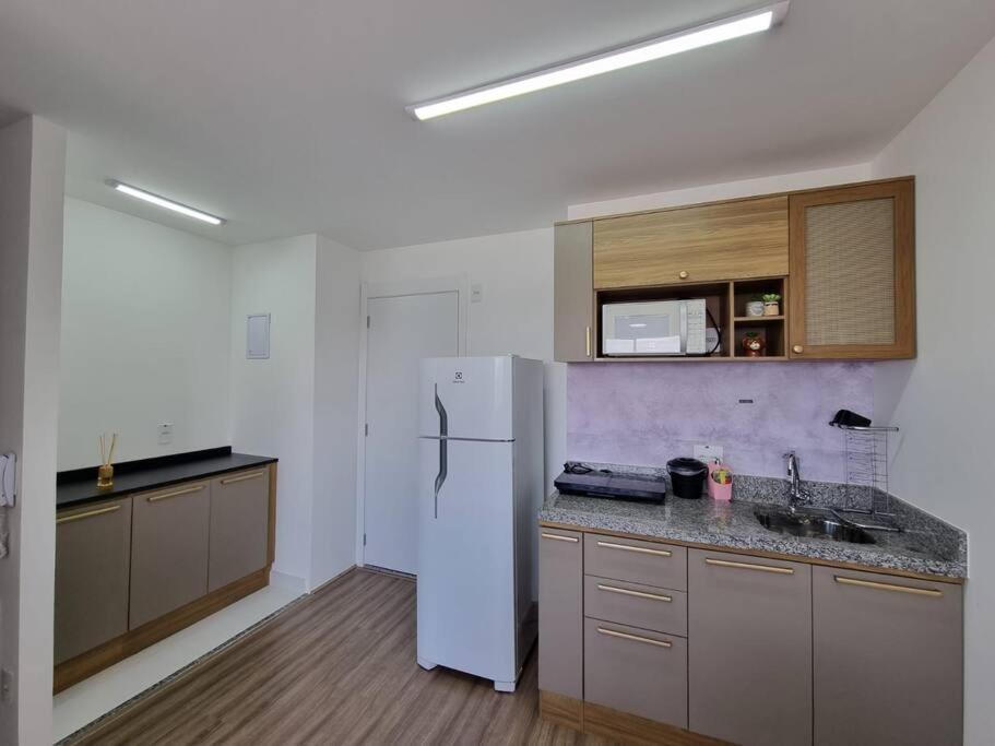 Apartment Apto Ao Lado Da Estacao De Metro Ap08