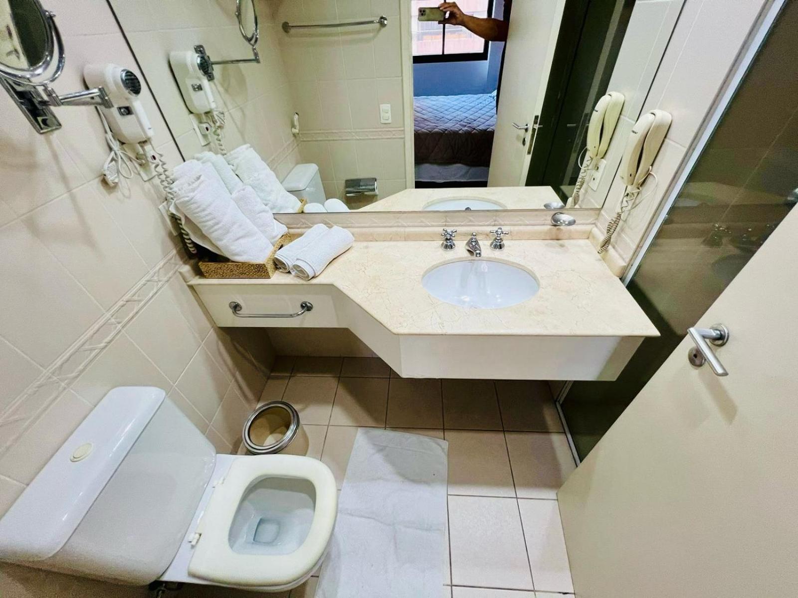 Traveling In Sao Paulo, Luxuoso Faria Lima, Jeronimo Da Veiga 248