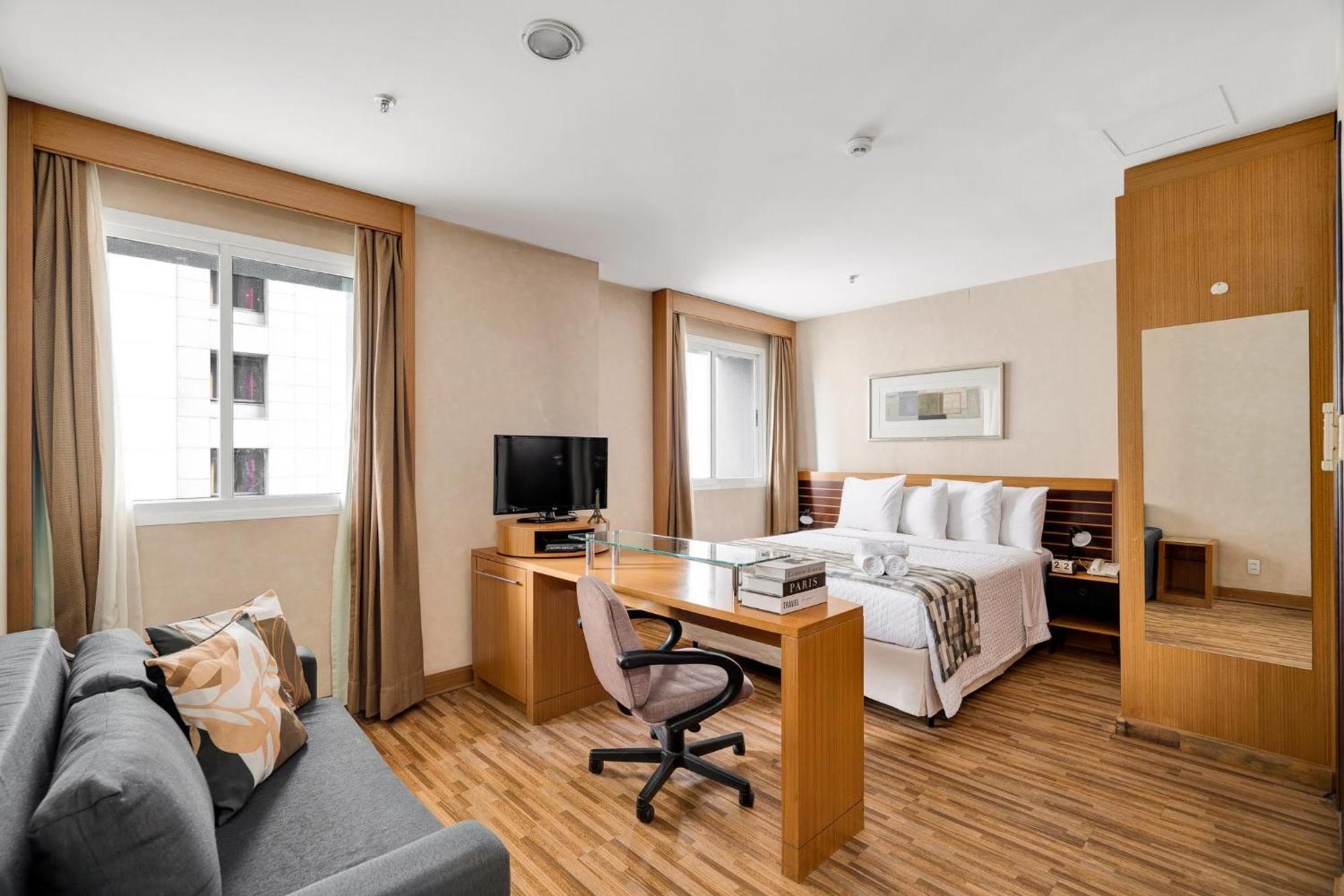 Inside Windham Paulista Apartment *