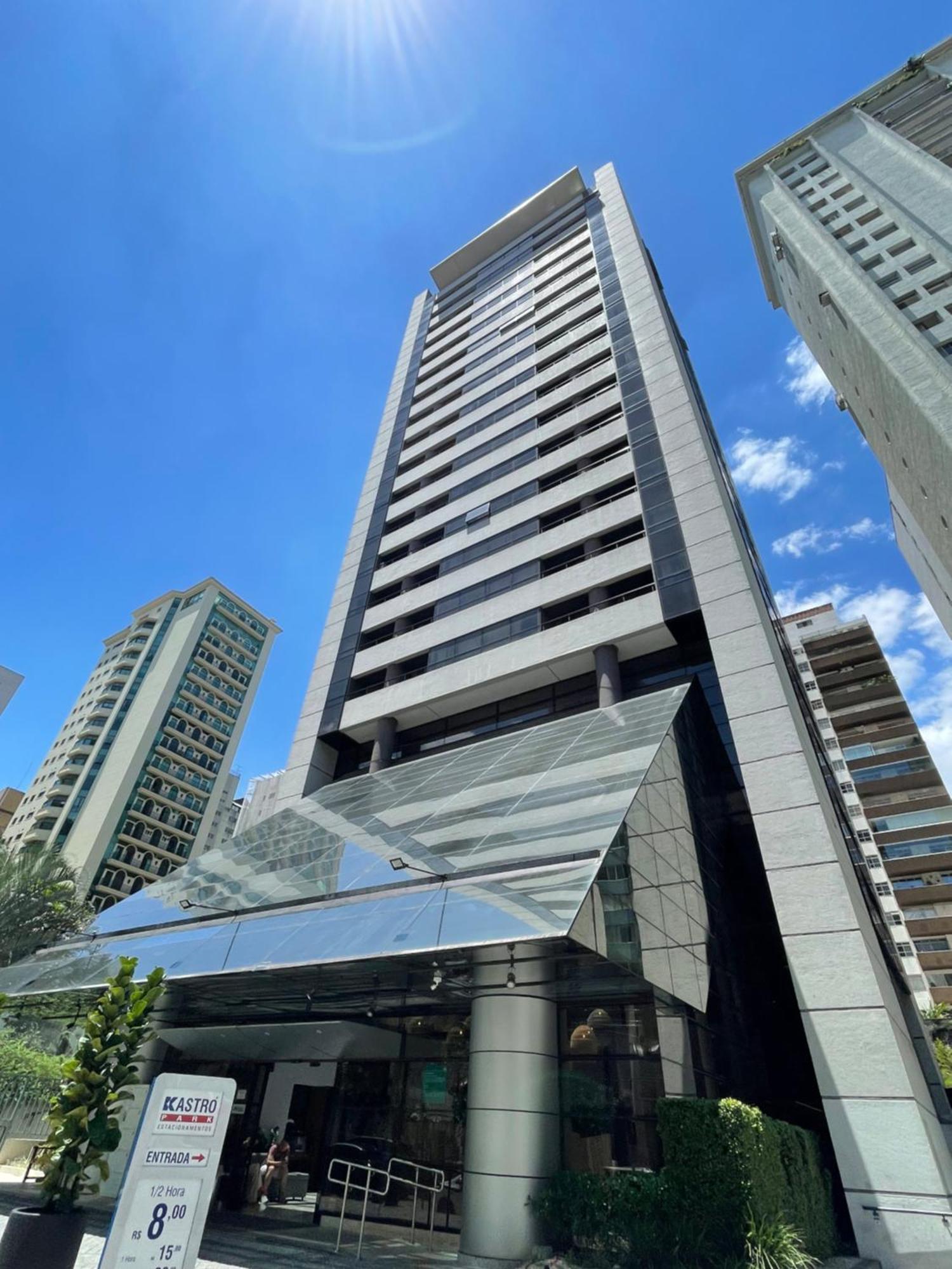 Flat No Q. Paulista Nos Jardins, Com Sacada! *