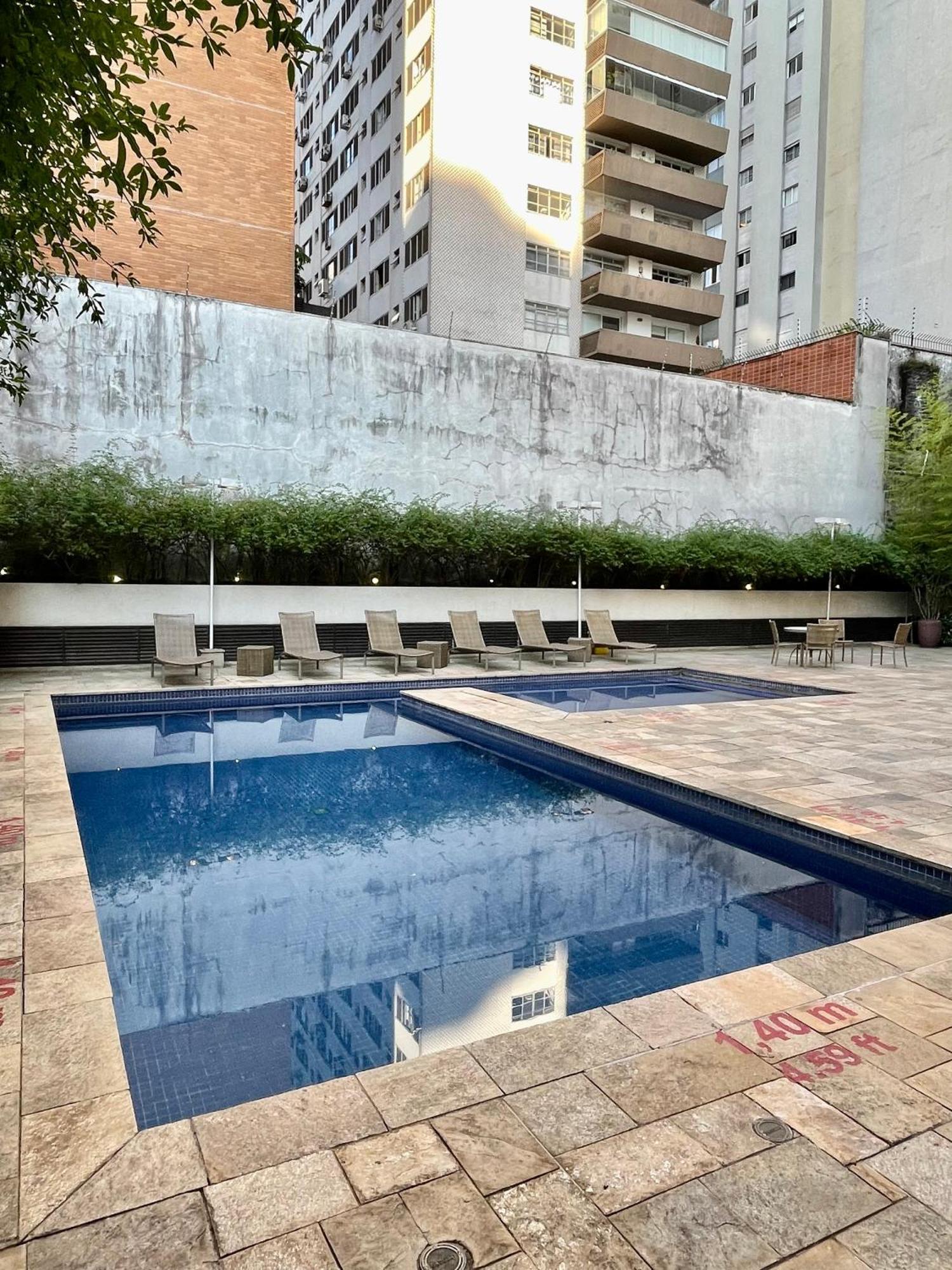 Flat No Q. Paulista Nos Jardins, Com Sacada! Apartemen *