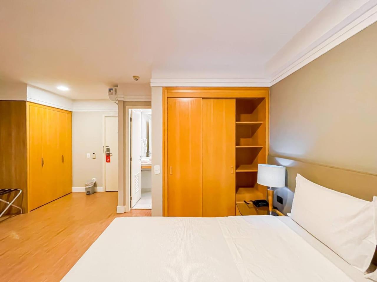 Khách sạn Flat - Rua Bela Cintra