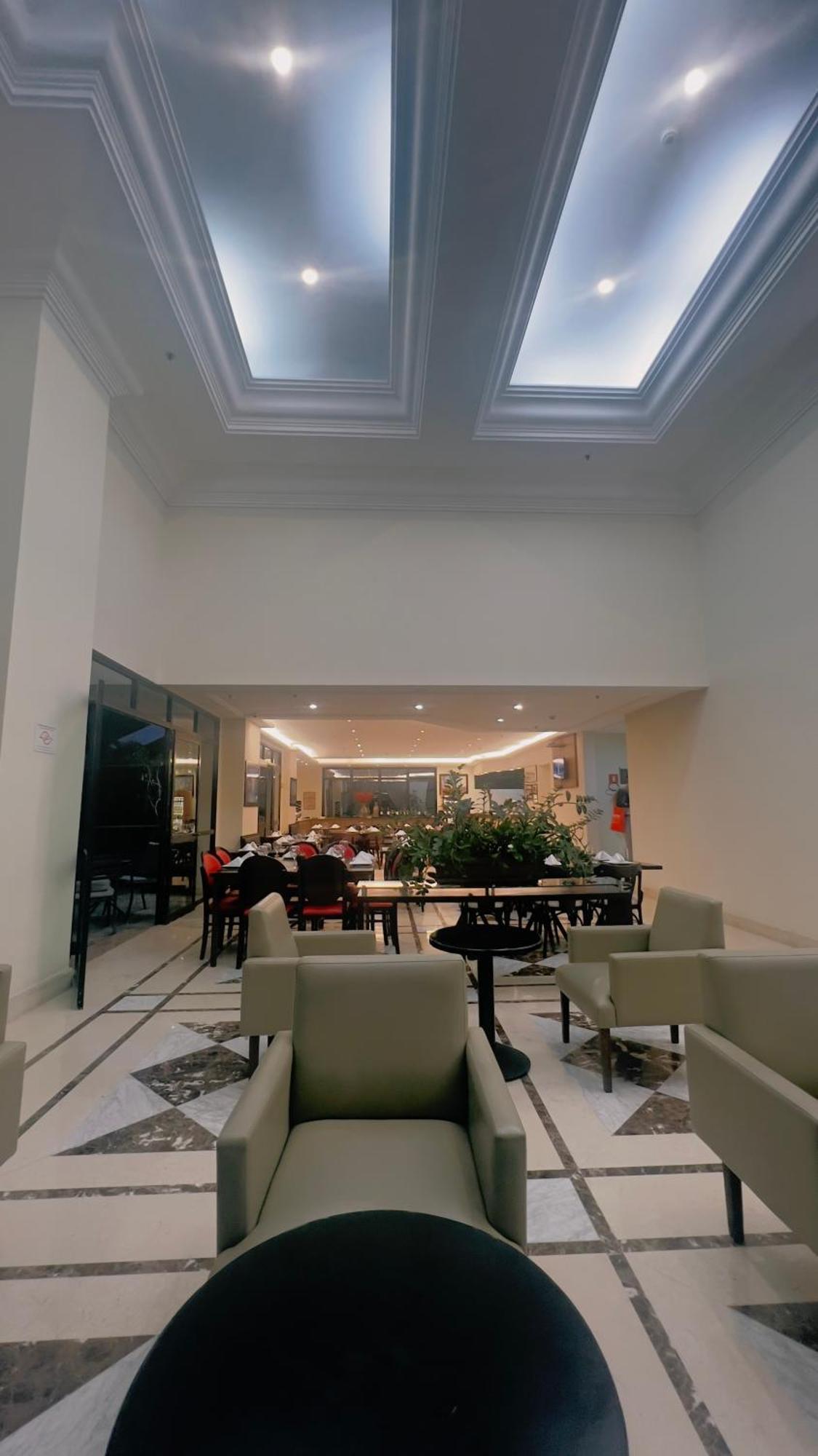 Inside The Universe Paulista Apartemen