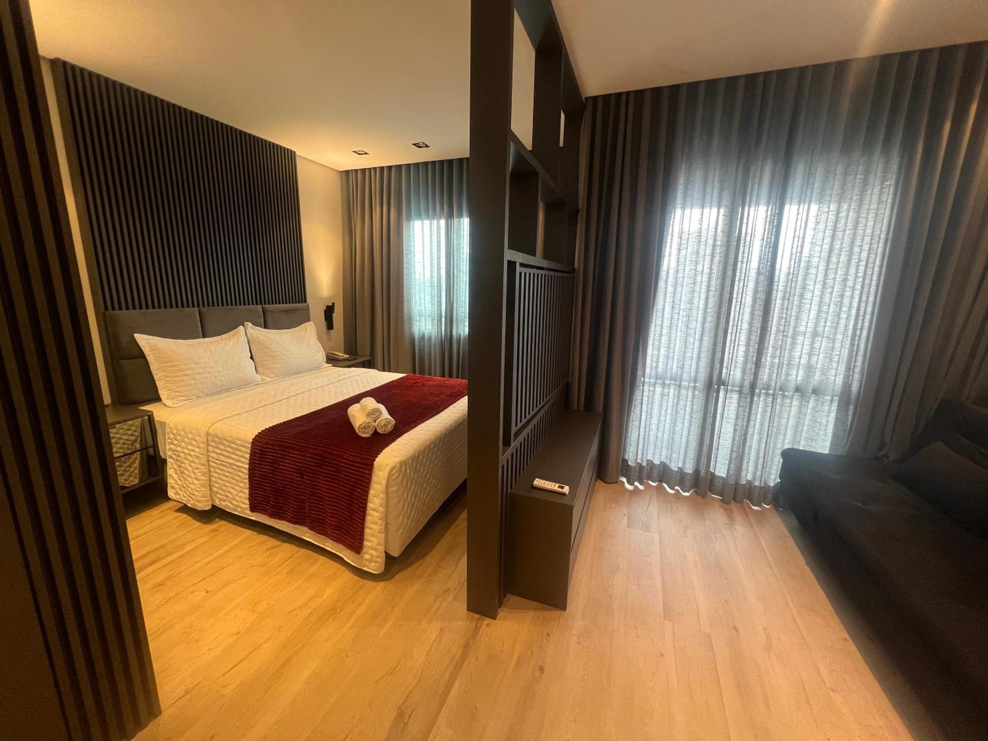 Apartment Inside Blue Tree Jardins