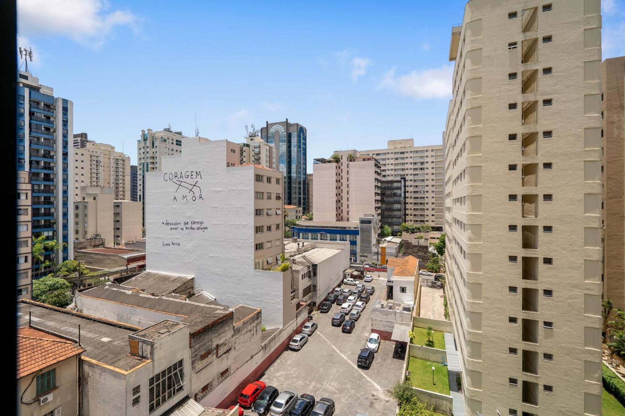 Inside Pinheiros Apartment