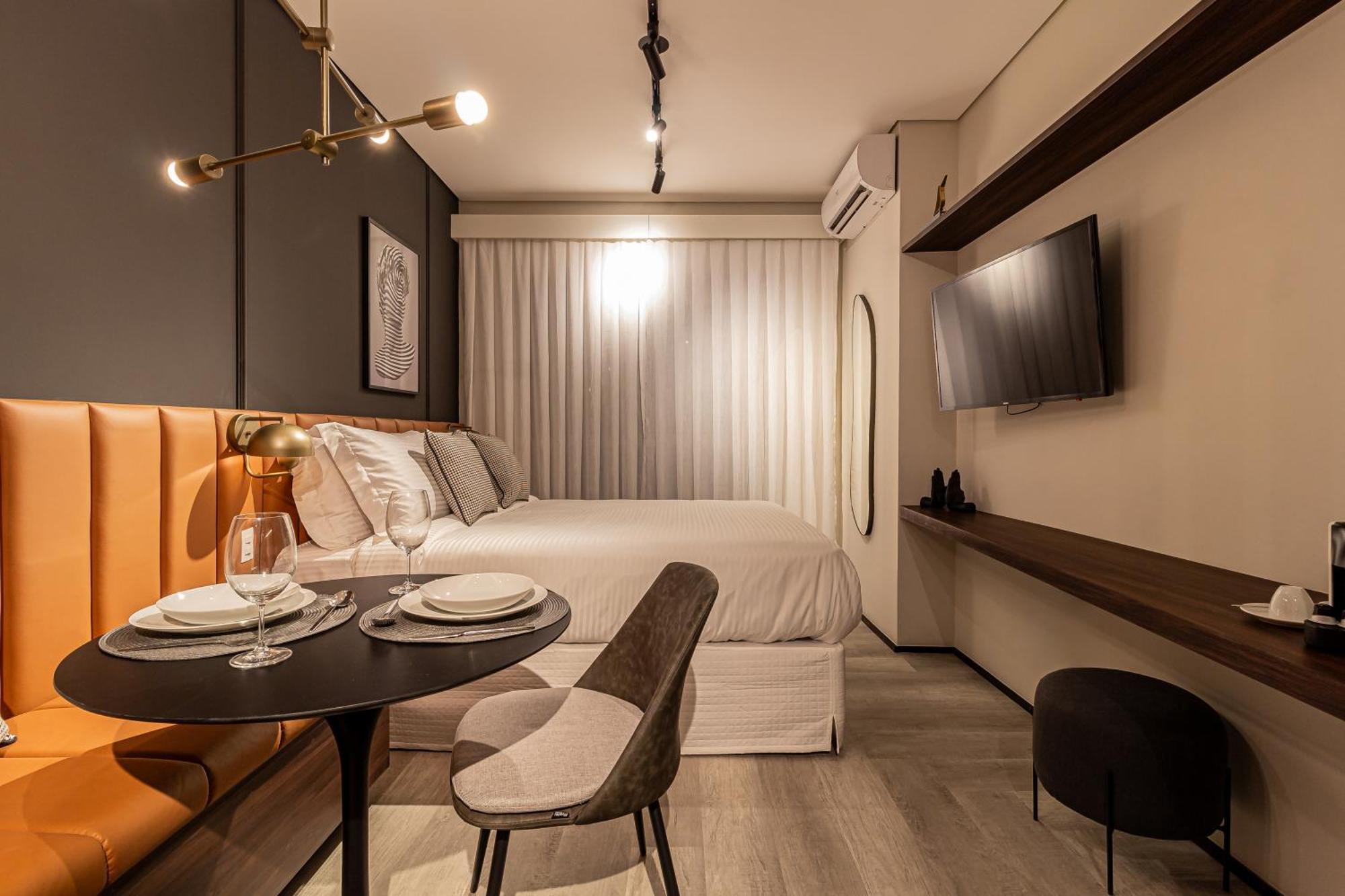 Hotel Iconyc Charlie Ibirapuera 4*
