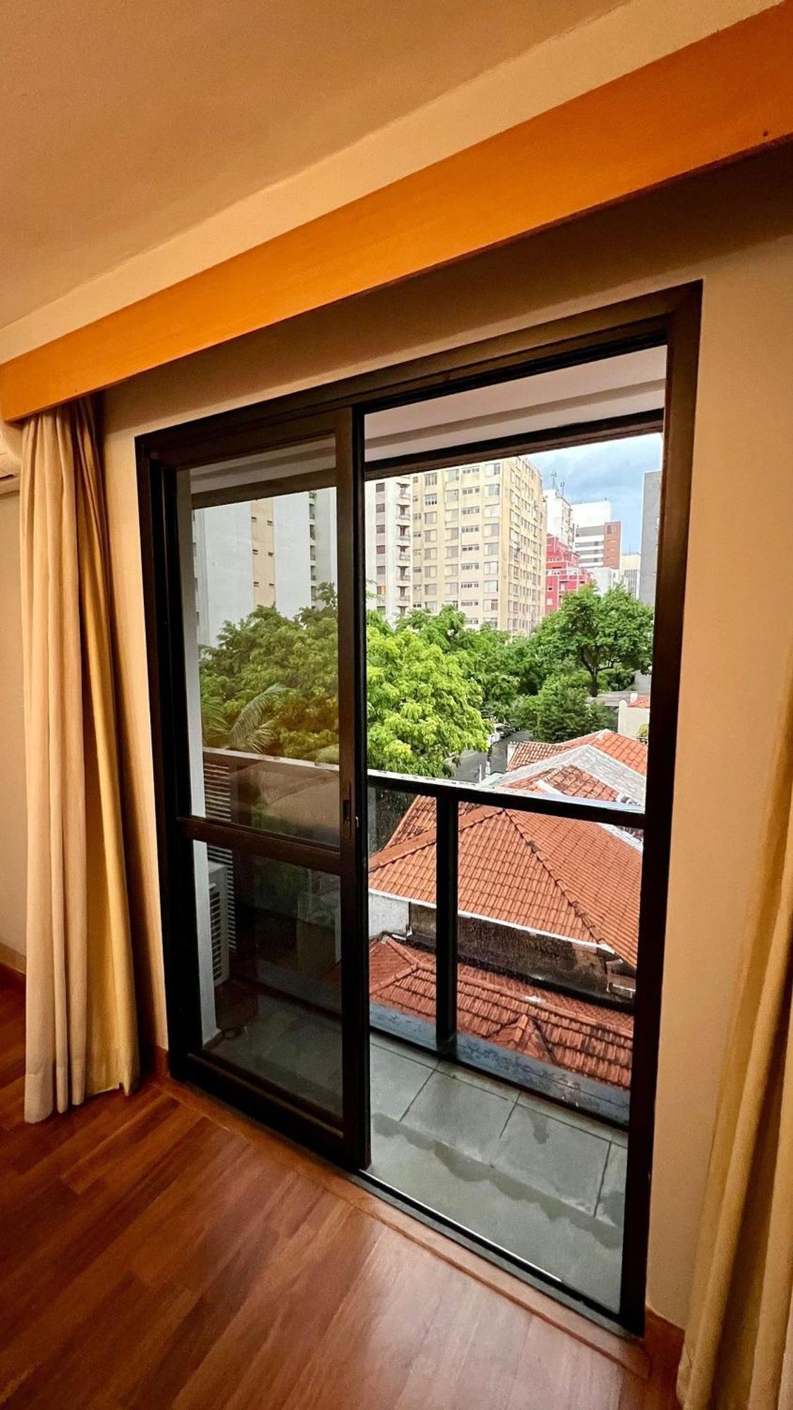 Căn hộ Em Flat Nos Jardins