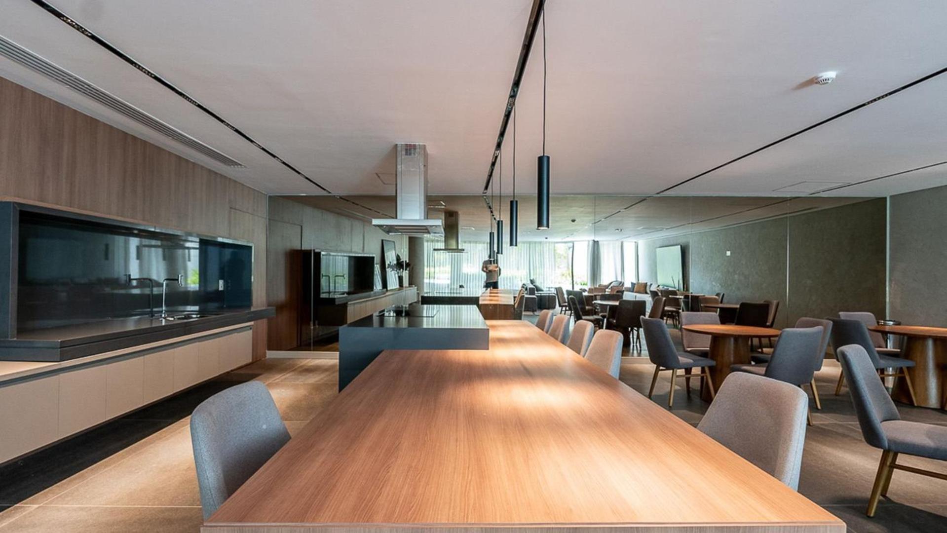 Completo Prox. Estacao Fradique Coutinho Apartment *
