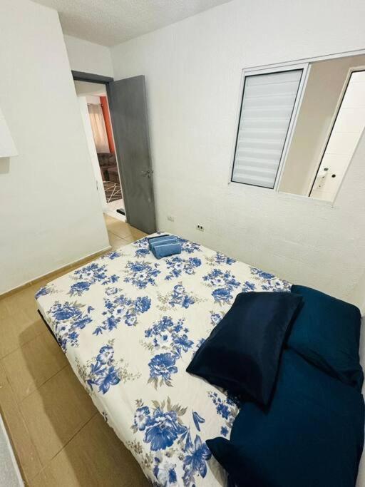 Apartamento Espacoso, Mobiliado 02 Zn Ap 03 * Sao Paulo