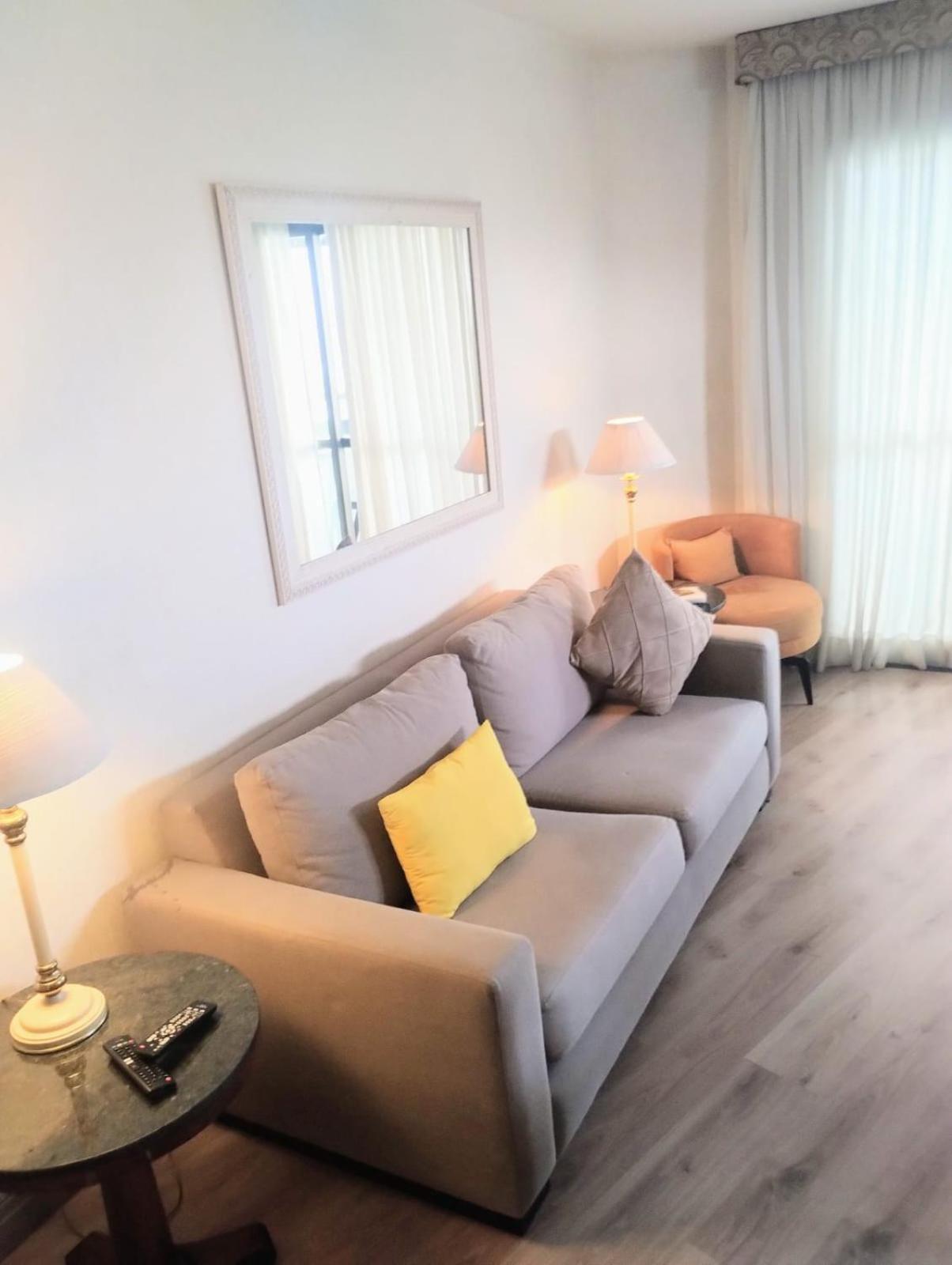 Street 1905 Apartemen