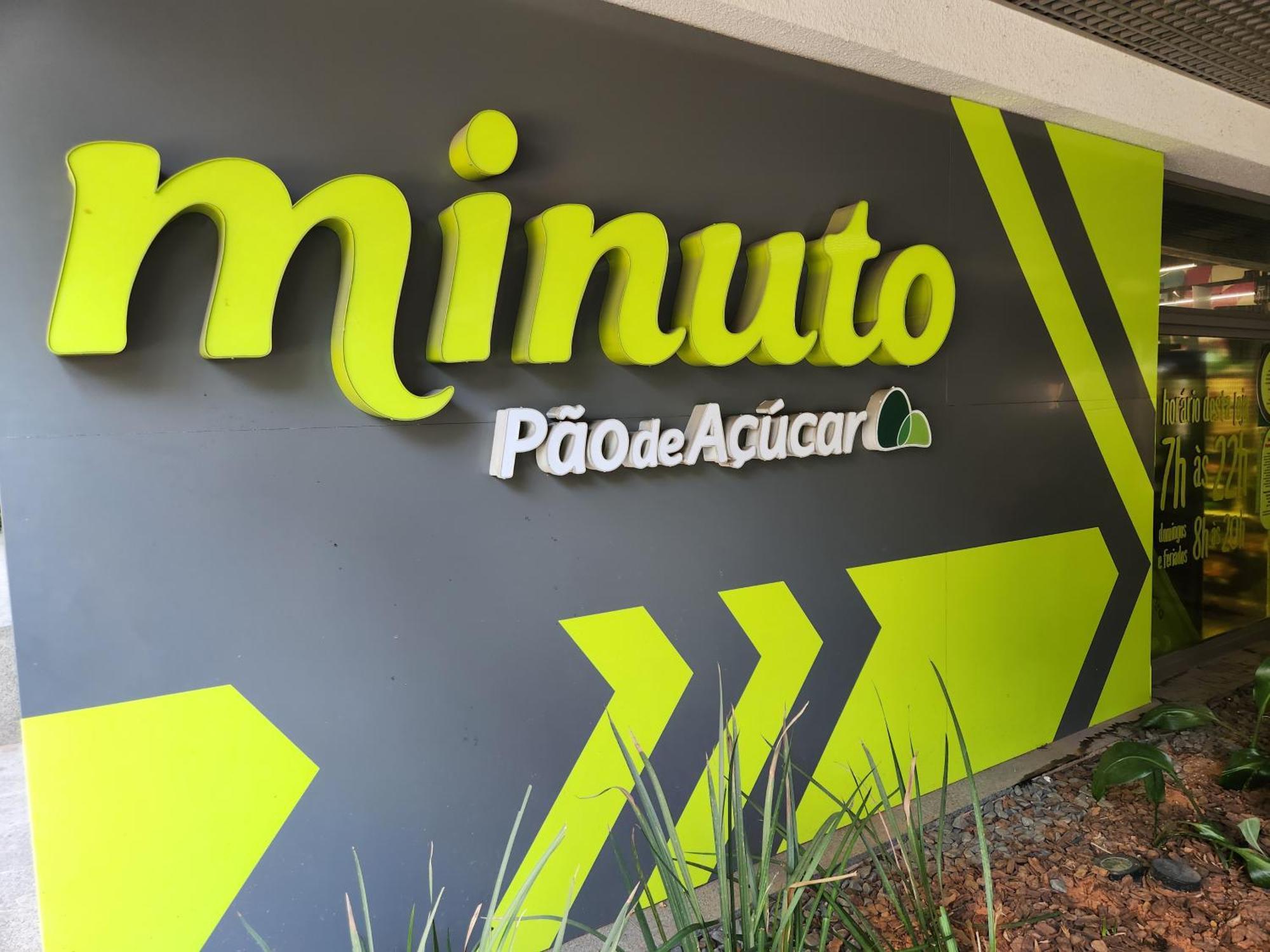 Apartment Charmoso E Totalmente Equipado Na Madalena - A 20 Passos Do Metro *