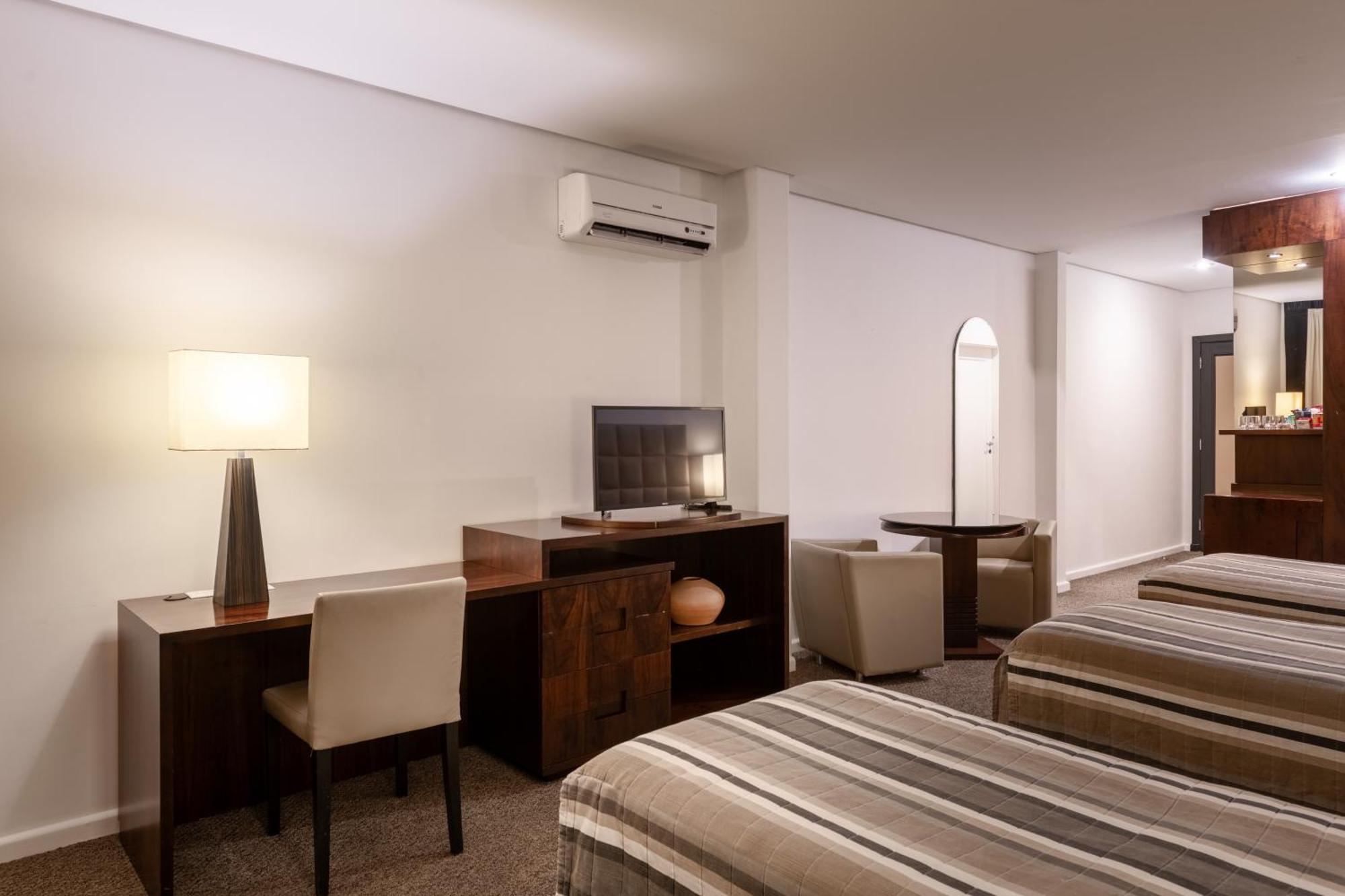 Hotel Delplaza Maraba 4*